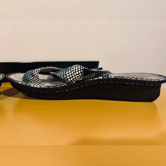 Alegria by PG Lite Sandals (PLEASE READ SIZING DETAILS) - Picture 9 of 14